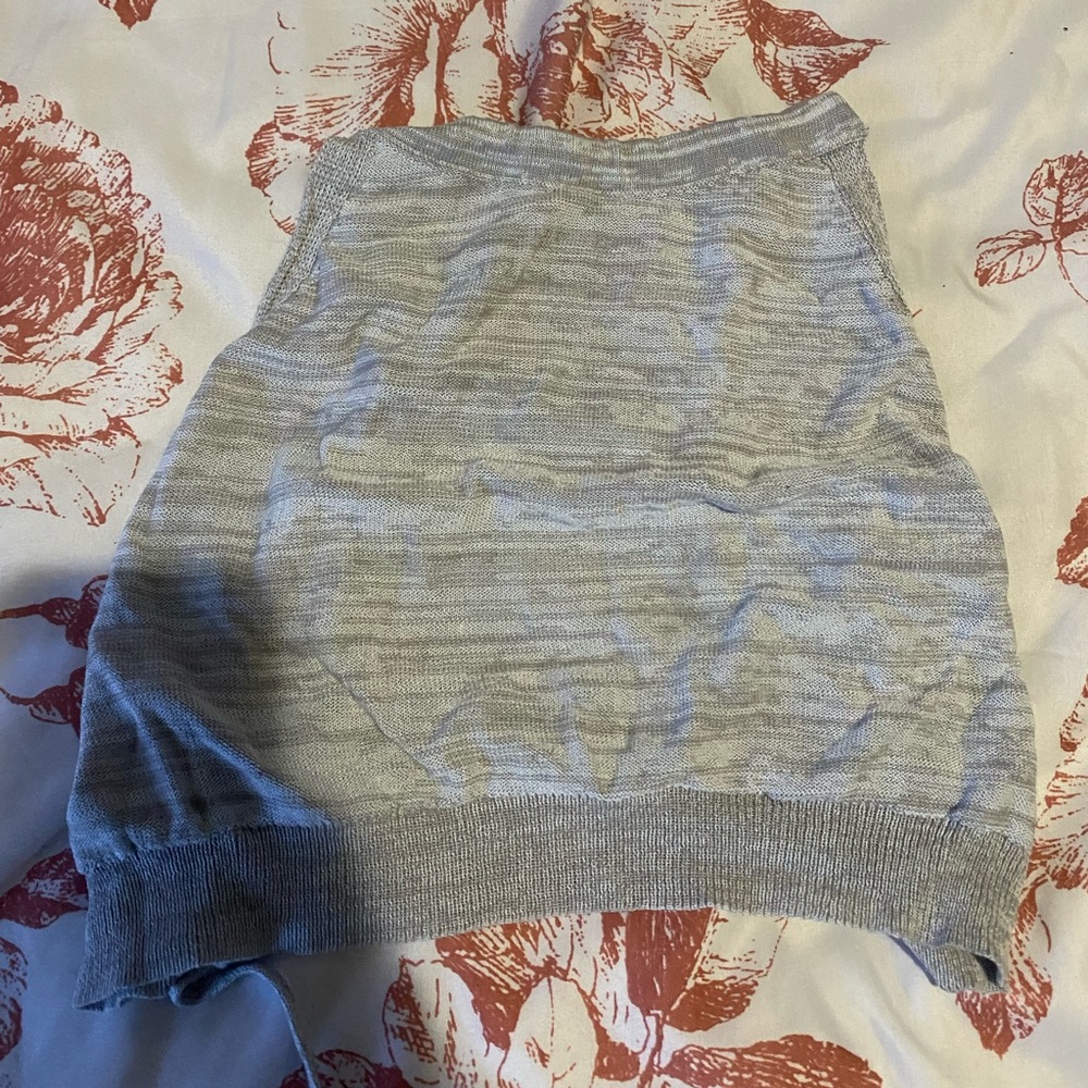 Two tone grey backless halter crop top